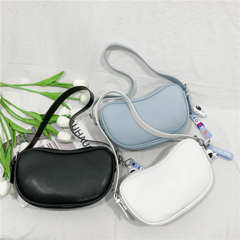 French minority bag women's new fashion simple one shoulder armpit bag versatile handbag
French minority bag women's new fashion simple one shoulder armpit bag versatile handbag