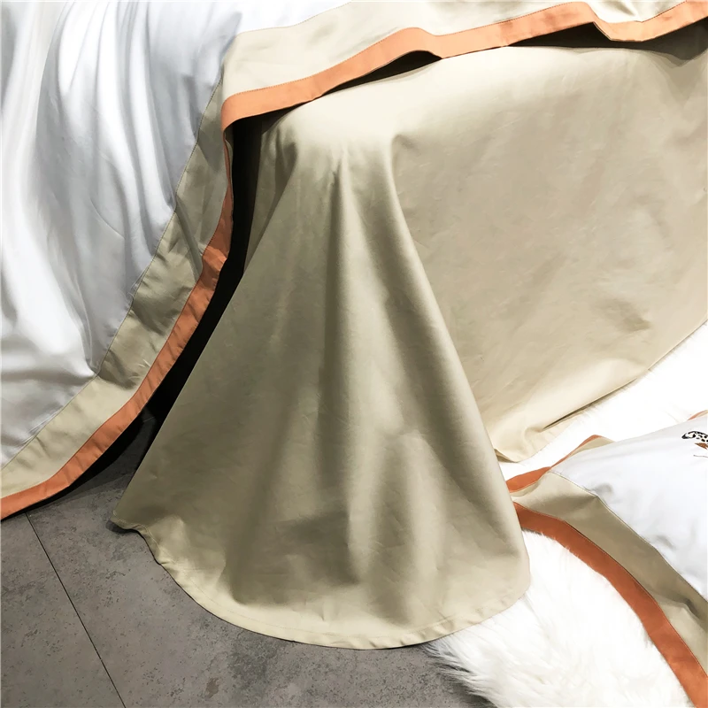 Luxury Leopard Embroidery White/champagne Bedding Set 1000TC Egyptian Cotton Duvet Cover Bed Sheet Pillowcases 4Pcs Home Textile
Luxury Leopard Embroidery White/champagne Bedding Set 1000TC Egyptian Cotton Duvet Cover Bed Sheet Pillowcases 4Pcs Home Textile