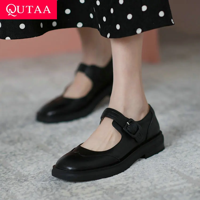 QUTAA 2021 Genuine Leather Square Heel Basic Female Shoes Spring Autumn Buckle Round Toe Casual Women Pumps Size 34-40
QUTAA 2021 Genuine Leather Square Heel Basic Female Shoes Spring Autumn Buckle Round Toe Casual Women Pumps Size 34-40