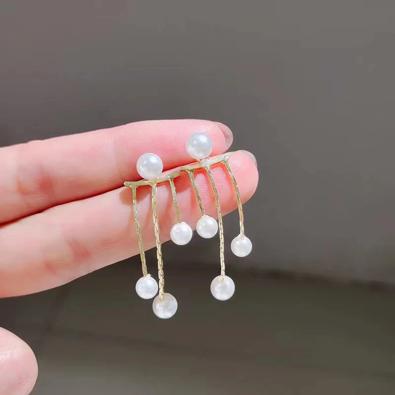 New Trendy Fashion Creative Long Pearl Tassel Earrings Exquisite Simple Personality Ladies Jewelry Accessories Best Gifts
New Trendy Fashion Creative Long Pearl Tassel Earrings Exquisite Simple Personality Ladies Jewelry Accessories Best Gifts