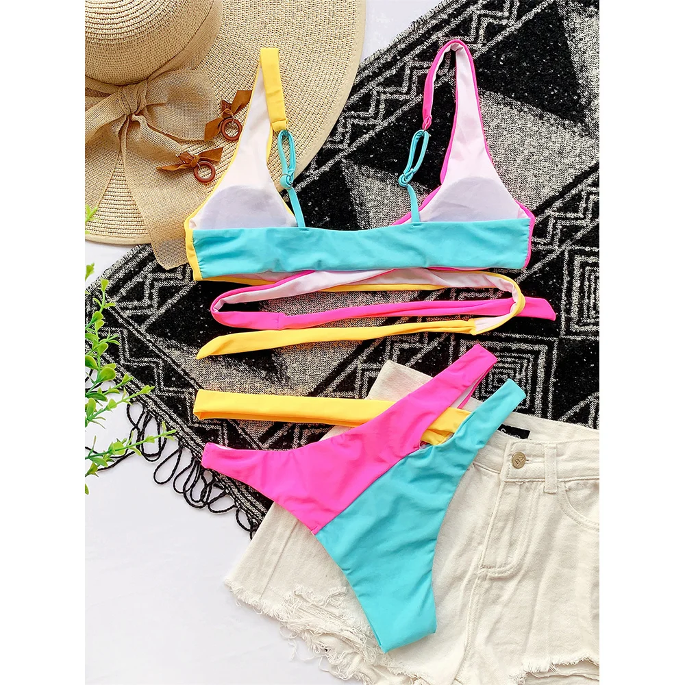 Sexy Contrast Color Bikini 2021 New High Waist Swimsuit Women Cross Push Up Swimwear Female Hollow Out Bikini Set Bathing Suits 
Sexy Contrast Color Bikini 2021 New High Waist Swimsuit Women Cross Push Up Swimwear Female Hollow Out Bikini Set Bathing Suits