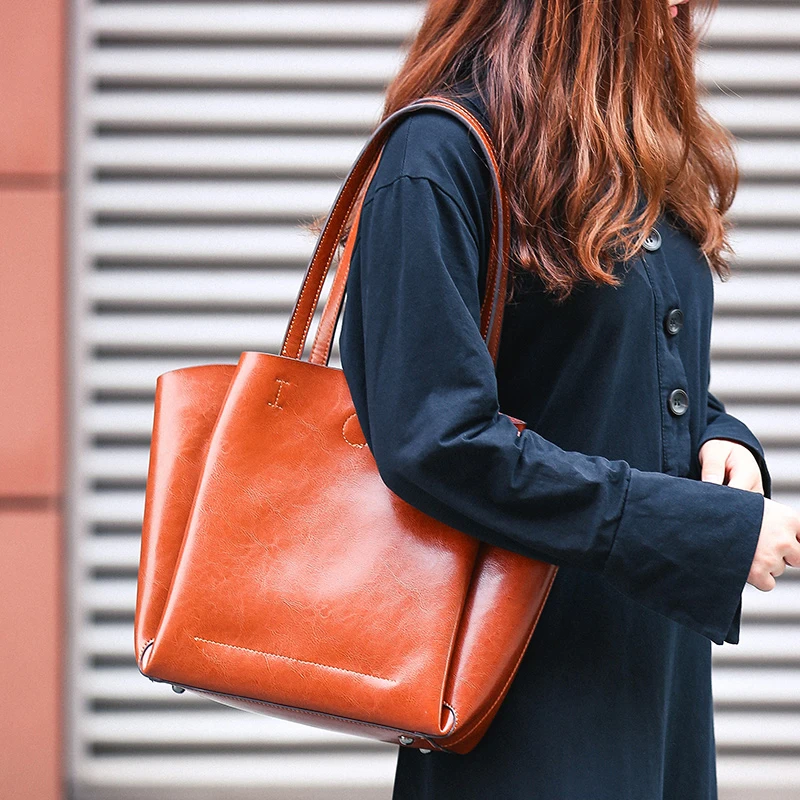 Genuine Leather Women Handbag Vintage Casual Messenger Tote Bags Large Capacity Ladies Shoulder Bag Fashion Solid Fwmale Purse
Genuine Leather Women Handbag Vintage Casual Messenger Tote Bags Large Capacity Ladies Shoulder Bag Fashion Solid Fwmale Purse