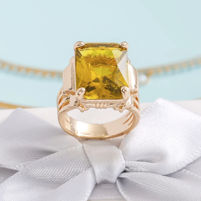 Klassieke Koffie Kleur Plein Crystal Vrouwen Ring Mode Geometrie Accessoires Voor Party Ring Sieraden 2020
Klassieke Koffie Kleur Plein Crystal Vrouwen Ring Mode Geometrie Accessoires Voor Party Ring Sieraden 2020