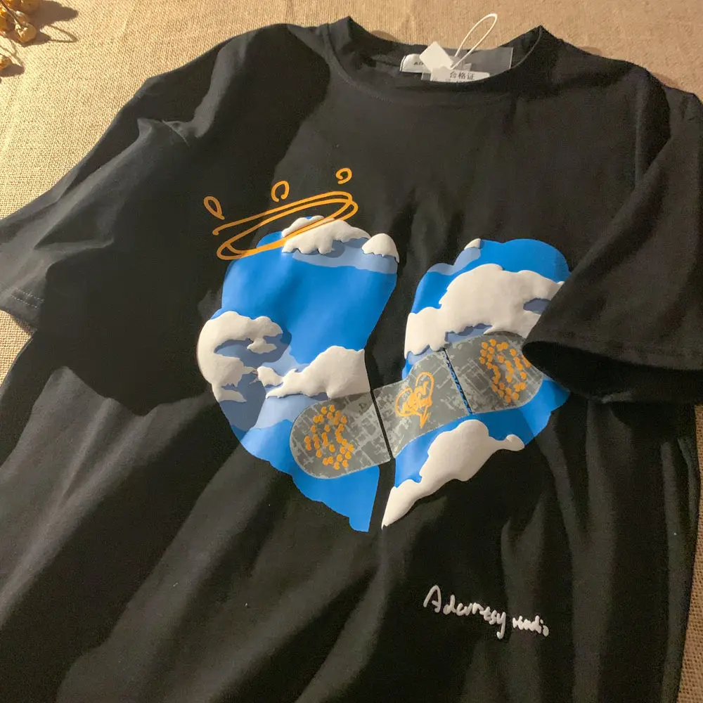 2021 Summer New Korean Version Heart-shaped White Cloud Print Short-sleeved T-shirt Female Couple Round Neck Loose Top
2021 Summer New Korean Version Heart-shaped White Cloud Print Short-sleeved T-shirt Female Couple Round Neck Loose Top