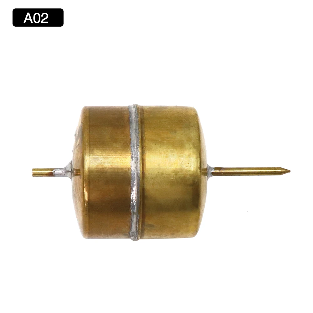 Alconstar-оригинальный стиль, модель 750, мотоциклетный винтажный латунный поплавок, внутренняя бумажная прокладка, резиновая крышка карбюратора для BMW R50 R1 R12 R71 
Alconstar-оригинальный стиль, модель 750, мотоциклетный винтажный латунный поплавок, внутренняя бумажная прокладка, резиновая крышка карбюратора для BMW R50 R1 R12 R71