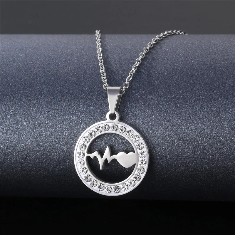 European and American Fashion Jewelry Simple Hollow ECG Couple Necklace Clavicle Chain Heart-shaped Inlaid Zircon Pendant
European and American Fashion Jewelry Simple Hollow ECG Couple Necklace Clavicle Chain Heart-shaped Inlaid Zircon Pendant