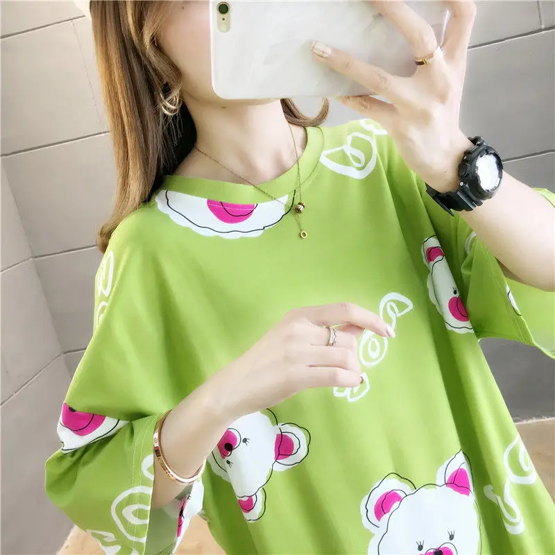 Large size T-shirt Bear print woman tshirts loose and comfortable tops women 2020 Korean version t-shirts oversized t shirt
Large size T-shirt Bear print woman tshirts loose and comfortable tops women 2020 Korean version t-shirts oversized t shirt