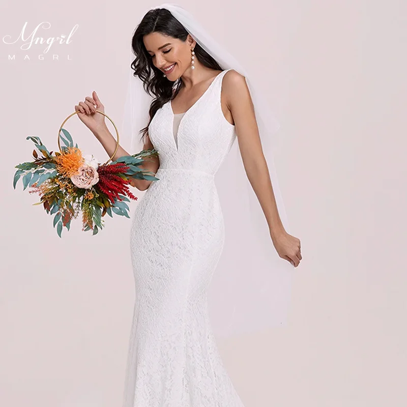MNGRL Retro Sleeveless Simple V-neck White Lace Bridal Dresses Mermaid Backless Wedding Dress 3D Flower Tail Wedding Gown 
MNGRL Retro Sleeveless Simple V-neck White Lace Bridal Dresses Mermaid Backless Wedding Dress 3D Flower Tail Wedding Gown