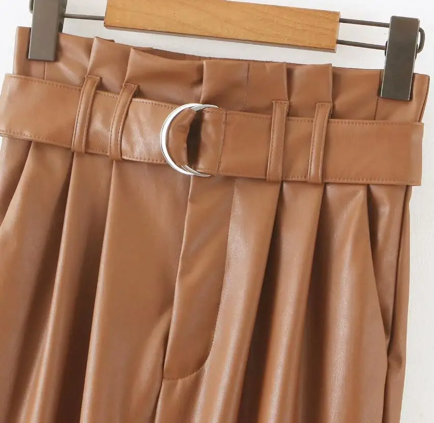 2020 autumn winter army green Faxu leather pants high waist Casual PU pants women sweatpants fashion streetwear trousers p1641
2020 autumn winter army green Faxu leather pants high waist Casual PU pants women sweatpants fashion streetwear trousers p1641