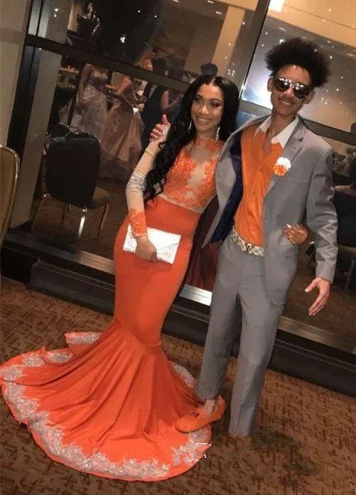 2020 Sexy Mermaid Split Prom Dresses Black Off Shoulder Appliques Sleeve Trumpet Evening Gowns Cheap Party Custom Evening Dress
2020 Sexy Mermaid Split Prom Dresses Black Off Shoulder Appliques Sleeve Trumpet Evening Gowns Cheap Party Custom Evening Dress