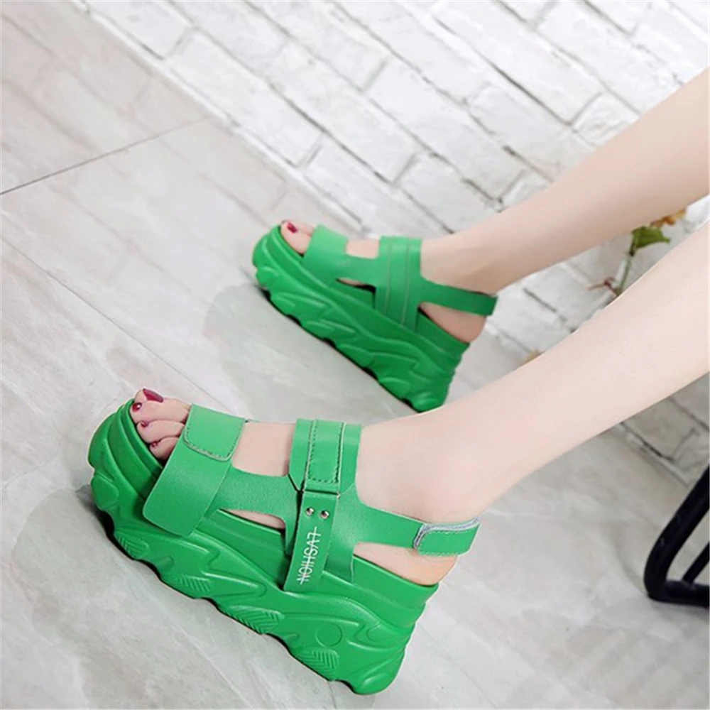 Chunky Sandals Women 2021 High Heels Sexy Open Toed Sandals Wedge Increased 8CM Platform Shoes Ladies Beach Summer Shoes Woman 
Chunky Sandals Women 2021 High Heels Sexy Open Toed Sandals Wedge Increased 8CM Platform Shoes Ladies Beach Summer Shoes Woman