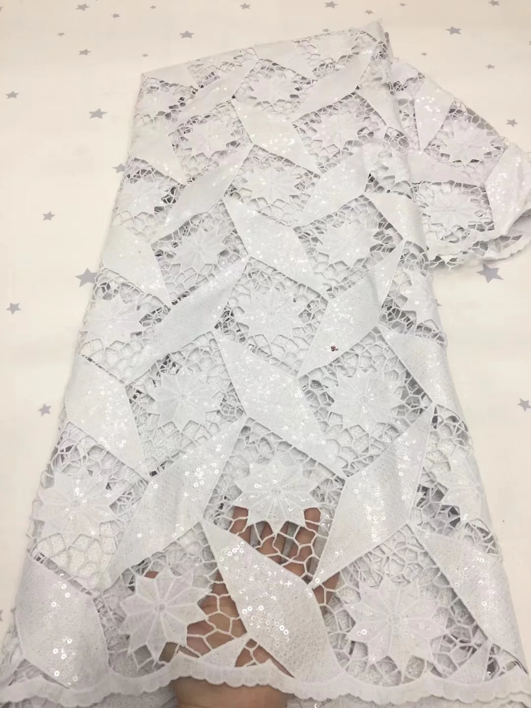 Pure white Cord Guipure Lace Fabric With Sequins Embroidery 2021 High Quality African French Cord Water Soluble Lace Fabric Sew
Pure white Cord Guipure Lace Fabric With Sequins Embroidery 2021 High Quality African French Cord Water Soluble Lace Fabric Sew