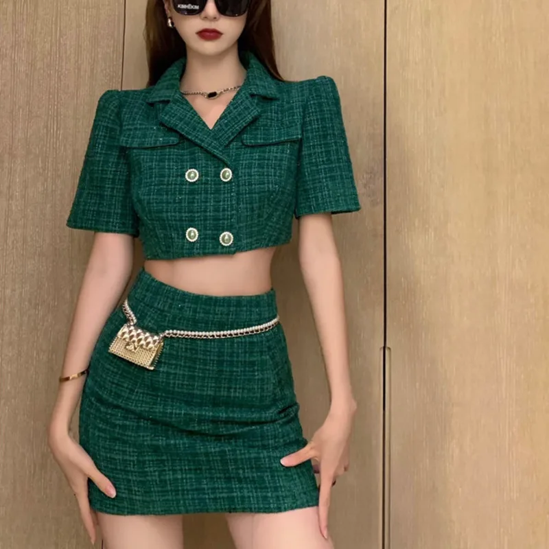 High Quality Fashion Elegant Tweed 2 Piece Set Women Short Jacket Coat Crop Top Mini Skirt Suits Small Fragrance Two Piece Set
High Quality Fashion Elegant Tweed 2 Piece Set Women Short Jacket Coat Crop Top Mini Skirt Suits Small Fragrance Two Piece Set