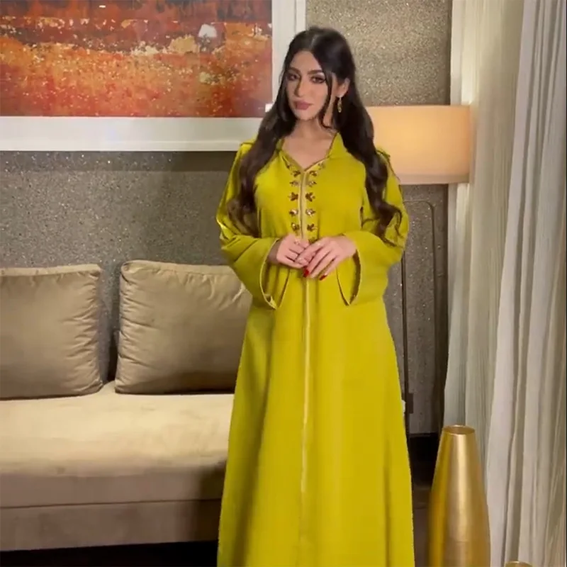 2021 New Muslim Women Middle East Dubai Islamic Turkey Yellow Phnom Penh Iron Diamond Cap Fashion Loose Robe Abaya Dubai
2021 New Muslim Women Middle East Dubai Islamic Turkey Yellow Phnom Penh Iron Diamond Cap Fashion Loose Robe Abaya Dubai