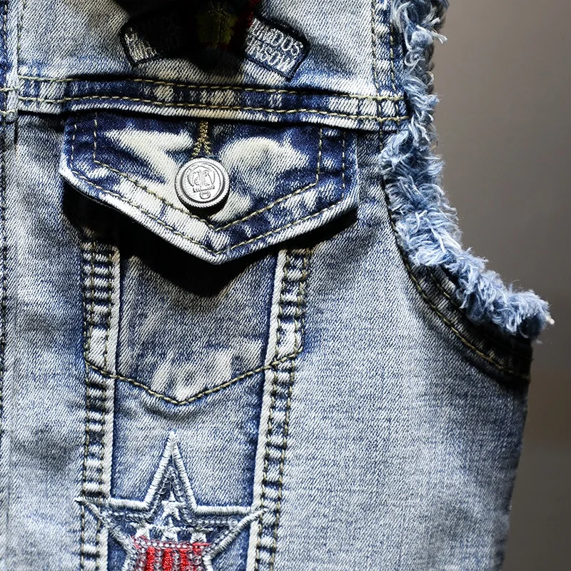 Women's denim vest 2020 summer new cartoon fashion personality embroidery ethnic style Facebook denim vest jacket was thin
Women's denim vest 2020 summer new cartoon fashion personality embroidery ethnic style Facebook denim vest jacket was thin