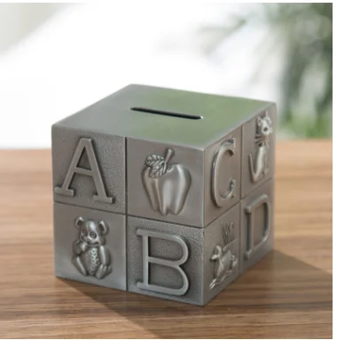 Rubik's cube deposit can metal handicraft souvenir deposit can gift ornament
Rubik's cube deposit can metal handicraft souvenir deposit can gift ornament