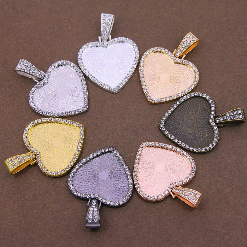 2pcs Heart pendant 33mm Inner Size 7 Colors Plated Classic pattern series Fit 33mm Glass Cabochon Base Setting Tray
2pcs Heart pendant 33mm Inner Size 7 Colors Plated Classic pattern series Fit 33mm Glass Cabochon Base Setting Tray