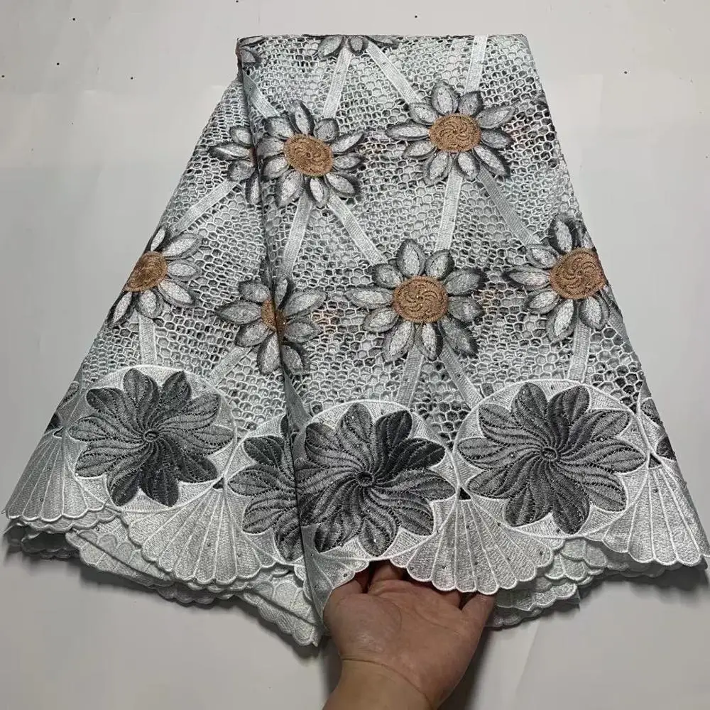 African Lace Fabric 2020 High Quality French Lace Fabric With Stones Nigerian Lace Fabric For Wedding Dress 5 Yards
African Lace Fabric 2020 High Quality French Lace Fabric With Stones Nigerian Lace Fabric For Wedding Dress 5 Yards