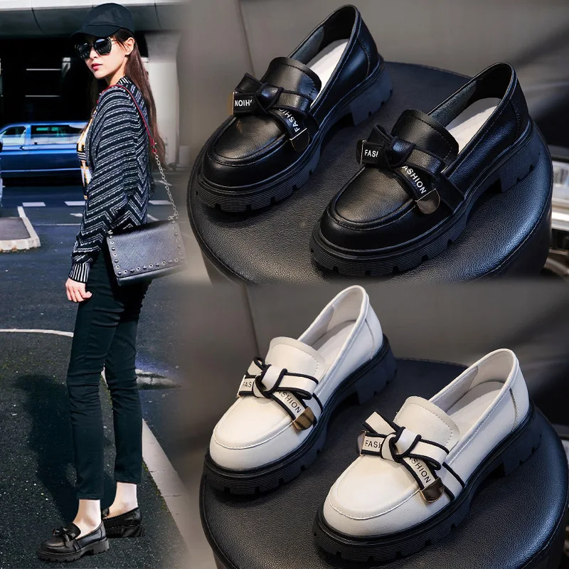 2021 autumn new thick-heeled shallow mouth small fragrant single shoes one-pedal leather women's shoes Mary Jane shoes
2021 autumn new thick-heeled shallow mouth small fragrant single shoes one-pedal leather women's shoes Mary Jane shoes