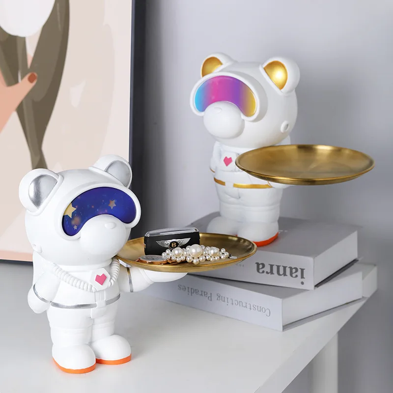 Astronaut entrance key storage resin decoration living room coffee table TV cabinet Nordic light luxury home desktop decorations
Astronaut entrance key storage resin decoration living room coffee table TV cabinet Nordic light luxury home desktop decorations
