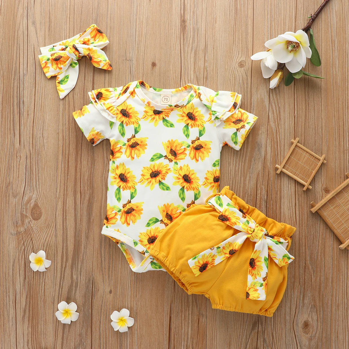Baby Girl Summer Clothing Set, Short Sleeve Ruffled Sunflower Jumpsuit + Bow Tie Belt Shorts + Hair band 2020
Baby Girl Summer Clothing Set, Short Sleeve Ruffled Sunflower Jumpsuit + Bow Tie Belt Shorts + Hair band 2020