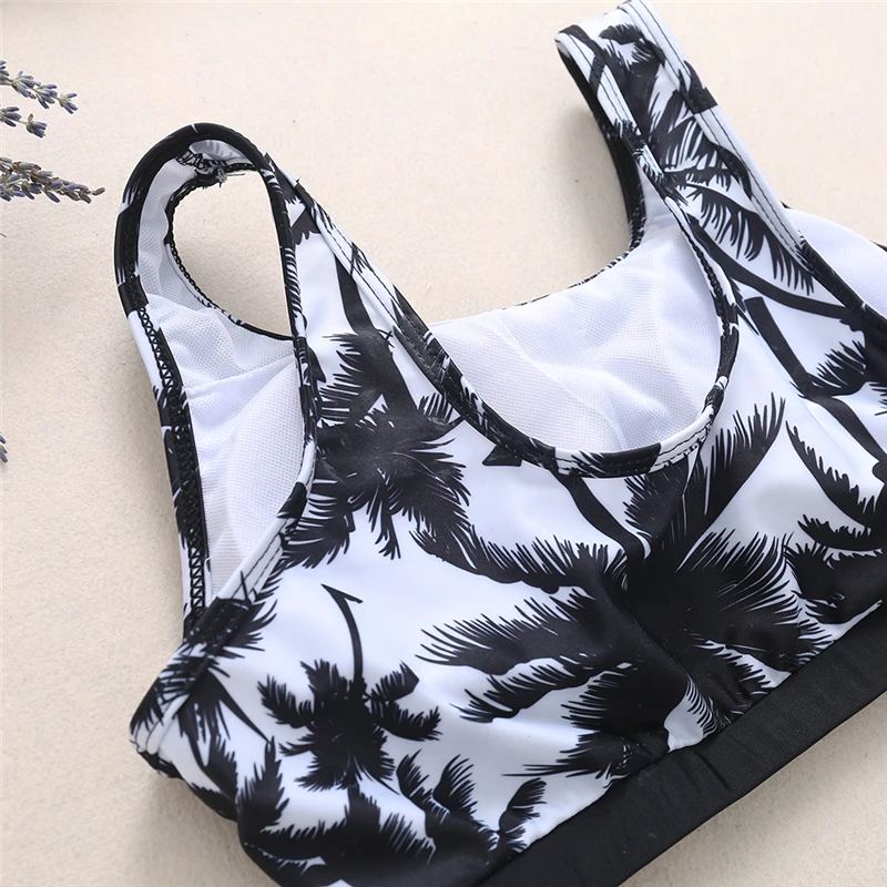 Sexy Women Crop Tops High Waist Shorts Floral Bikini Set Beach Swimwear Swimsuit
Sexy Women Crop Tops High Waist Shorts Floral Bikini Set Beach Swimwear Swimsuit