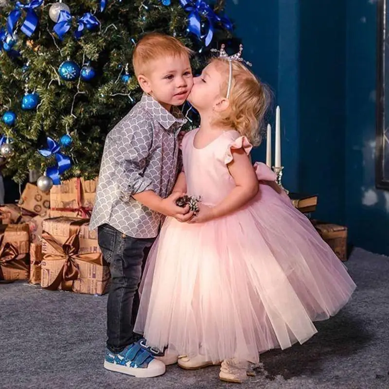 Formal Cute Cheap Flower Girl Dresses for Bohemian Wedding Floor Length Cap Sleeve Empire Pink Stain First Communion Gowns
Formal Cute Cheap Flower Girl Dresses for Bohemian Wedding Floor Length Cap Sleeve Empire Pink Stain First Communion Gowns