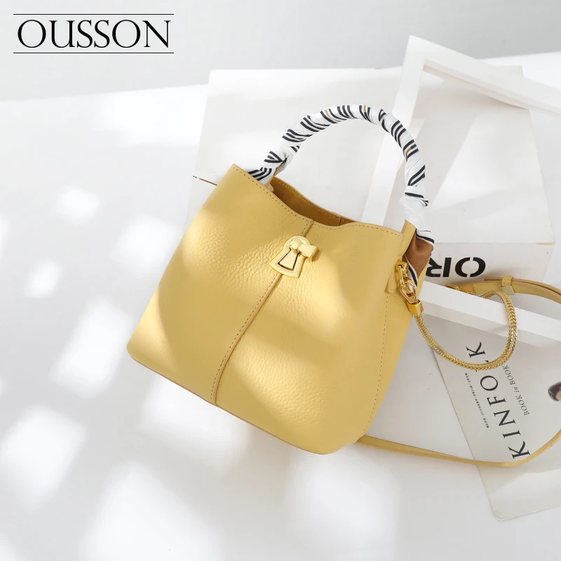 OUSSON 2021 New Design Soft Leather One-Shoulder Messenger Bag Fashion Crossbody Bags Multifunctional Bucket Bag For Women
OUSSON 2021 New Design Soft Leather One-Shoulder Messenger Bag Fashion Crossbody Bags Multifunctional Bucket Bag For Women