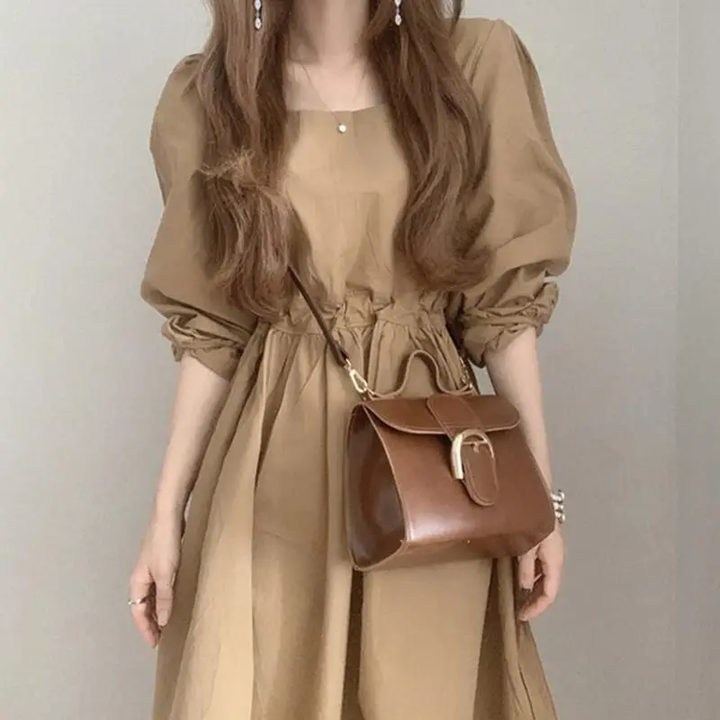 French retro solid dress women's square neck puff sleeve dress new autumn Korean freshing temperament A-line maxi dress trend
French retro solid dress women's square neck puff sleeve dress new autumn Korean freshing temperament A-line maxi dress trend