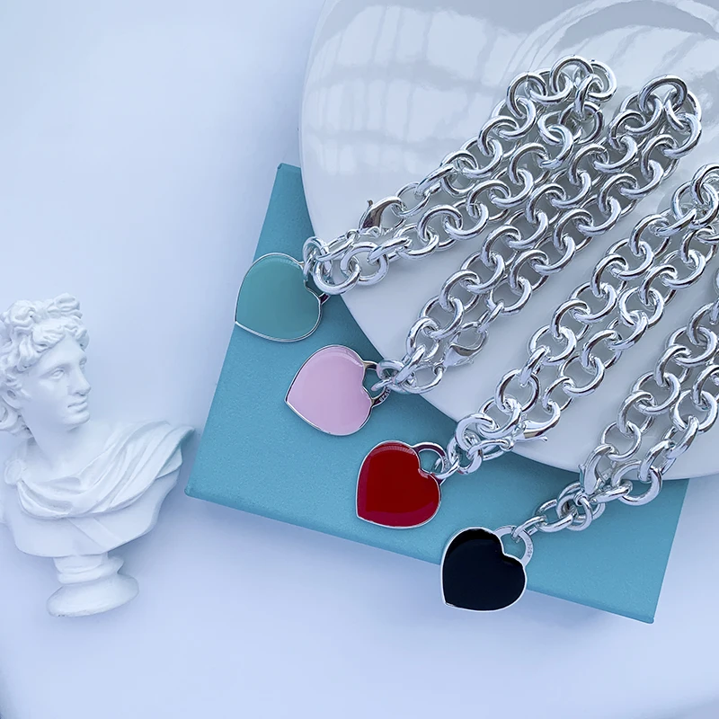 TF S925 Sterling Silver Big Love Thick Chain Bracelet Ladies Silver Bracelet Couple Bracelet Luxury Original Logo Jewelry Gift
TF S925 Sterling Silver Big Love Thick Chain Bracelet Ladies Silver Bracelet Couple Bracelet Luxury Original Logo Jewelry Gift
