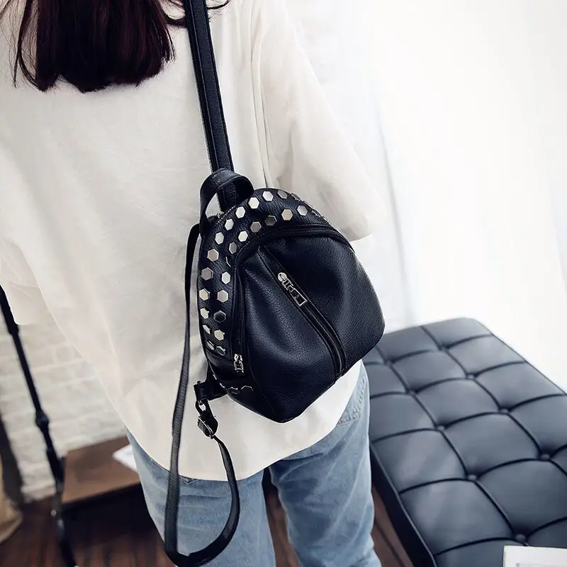 2022 Mini Backpack Rivets Women Backpack Classic Female Backpack Children Girl School Bags New Trend Shoulder Bags Female Y49
2022 Mini Backpack Rivets Women Backpack Classic Female Backpack Children Girl School Bags New Trend Shoulder Bags Female Y49