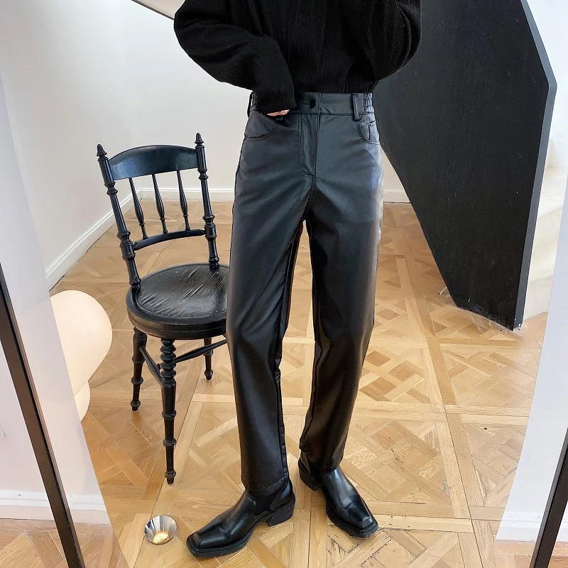 2020 Autumn New Men's Leather Pants Fashion Simple Design Ankle Length Straight Trousers Elastic Waist Windproof Cool Bottoms
2020 Autumn New Men's Leather Pants Fashion Simple Design Ankle Length Straight Trousers Elastic Waist Windproof Cool Bottoms