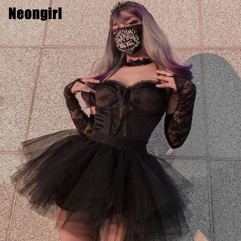 Женский Атласный топ на бретельках Shestyle, Привлекательный Топ с лямкой на шее, обтягивающий сетчатый топ с открытой спиной, на бретельках, на ... 
Женский Атласный топ на бретельках Shestyle, Привлекательный Топ с лямкой на шее, обтягивающий сетчатый топ с открытой спиной, на бретельках, на ...