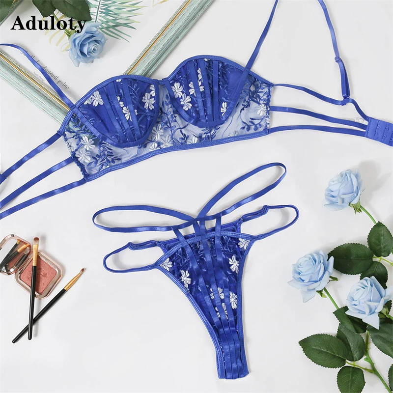 2021 Hot Sale New Sexy Women's Mesh Flower Embroidered Underwear Set Thin See-through wire free Bra Thong Sexy Lingerie Set
2021 Hot Sale New Sexy Women's Mesh Flower Embroidered Underwear Set Thin See-through wire free Bra Thong Sexy Lingerie Set