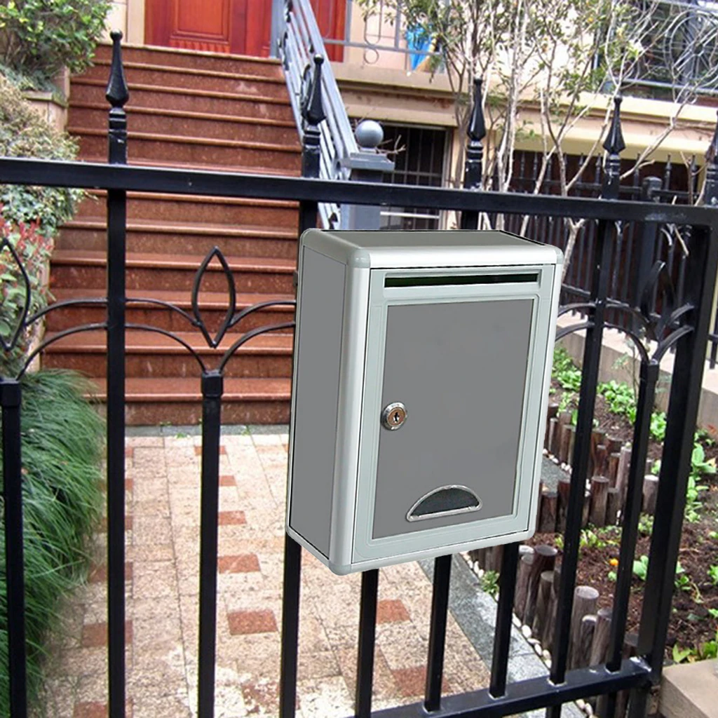 Metal Mailbox Outdoor Security Locking Mailbox Letter Box Suggestion Box Newspaper Mail Letter Post Home Balcony Garden Decor
Metal Mailbox Outdoor Security Locking Mailbox Letter Box Suggestion Box Newspaper Mail Letter Post Home Balcony Garden Decor
