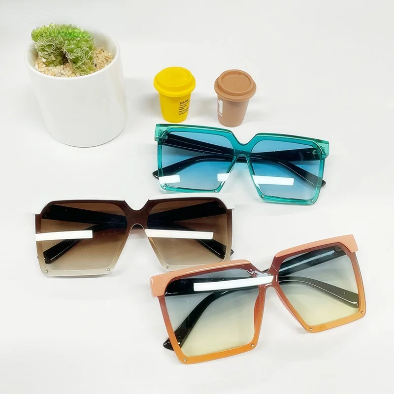 2021 Trend Square Sunglasses Women Vintage Oversized Sun Glasses Men Brand Designer Fashion Outdoor UV400 Colored Glasses
2021 Trend Square Sunglasses Women Vintage Oversized Sun Glasses Men Brand Designer Fashion Outdoor UV400 Colored Glasses