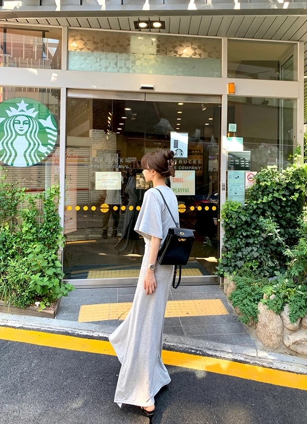 Korean Chic Summer New Super Figure Irregular Drawstring Waist Slimming Lightly Mature Overknee Long Dress
Korean Chic Summer New Super Figure Irregular Drawstring Waist Slimming Lightly Mature Overknee Long Dress