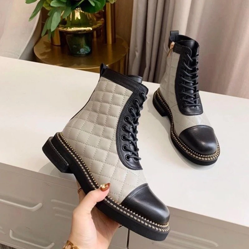Boots Women Mixed-color Diamond Lattice Real Leather Lace-up Side Zipper Ankle Boots Women Shoes Flat Boots 2021 Luxury Designer
Boots Women Mixed-color Diamond Lattice Real Leather Lace-up Side Zipper Ankle Boots Women Shoes Flat Boots 2021 Luxury Designer
