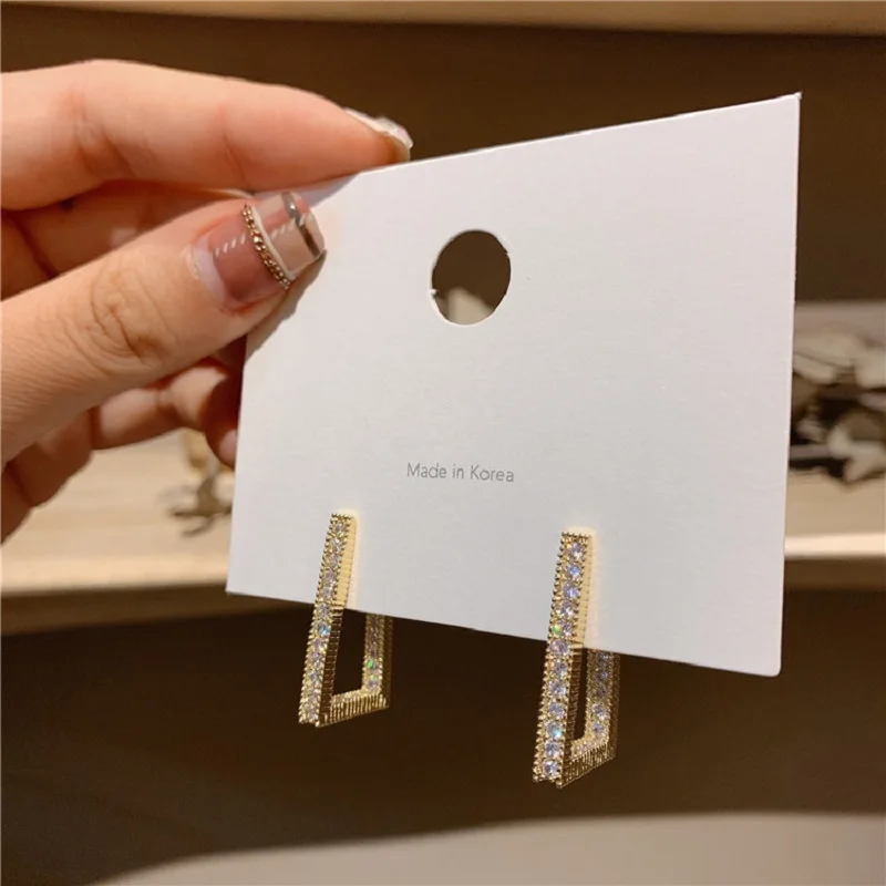 2020 New Fashion Women's Earrings Simple Style Minimalist Geometry Trapezoid Earrings For Women Jewelry earings Gifts Wholesale
2020 New Fashion Women's Earrings Simple Style Minimalist Geometry Trapezoid Earrings For Women Jewelry earings Gifts Wholesale