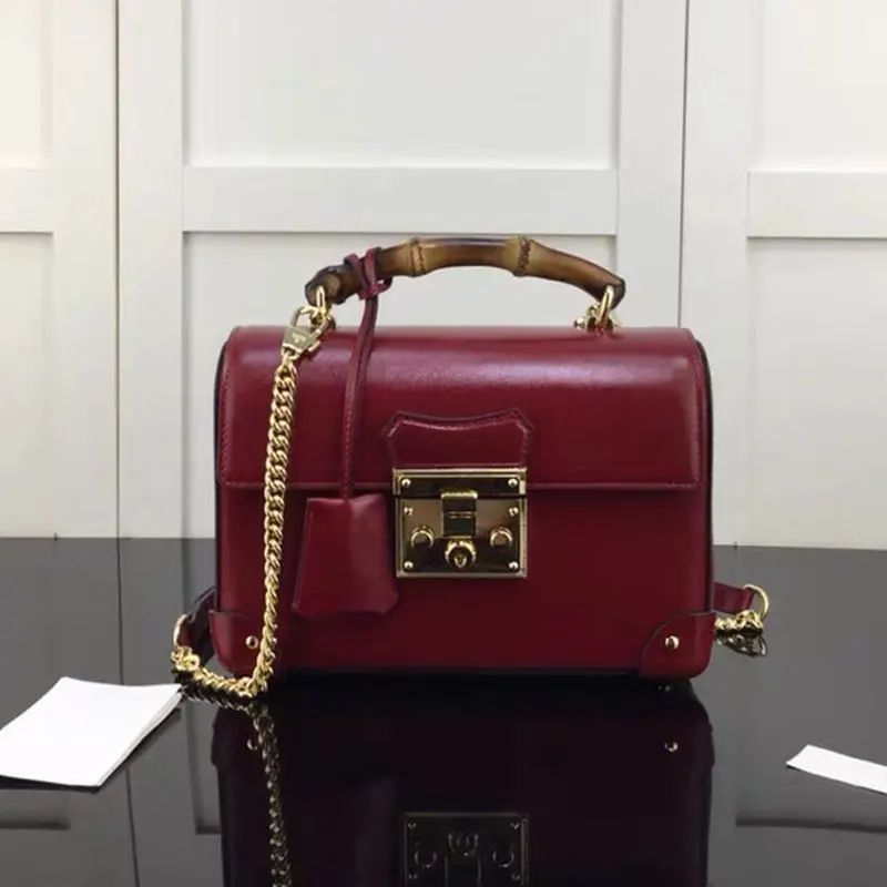 Designer new chain slub bag slub portable shoulder bag ladies retro handbag messenger bag fashion pillow bag box bag
Designer new chain slub bag slub portable shoulder bag ladies retro handbag messenger bag fashion pillow bag box bag