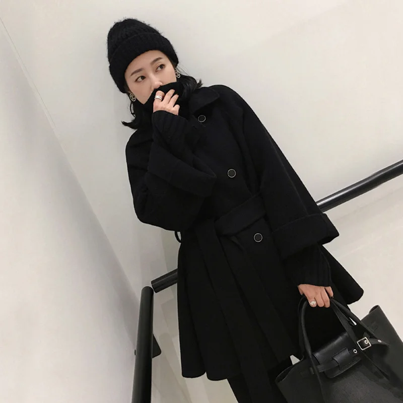 Woolen coat women's medium length autumn and winter 2021 new Hepburn loose temperament cloak double-sided cashmere coat
Woolen coat women's medium length autumn and winter 2021 new Hepburn loose temperament cloak double-sided cashmere coat