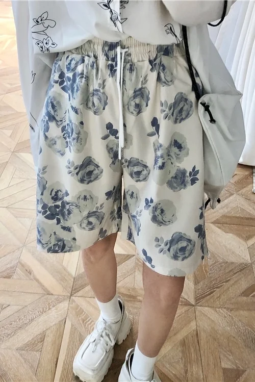 Wide Leg Blue Floral Shorts Women Summer Beach Loose High Waist Casual Knee Length Hotpants
Wide Leg Blue Floral Shorts Women Summer Beach Loose High Waist Casual Knee Length Hotpants