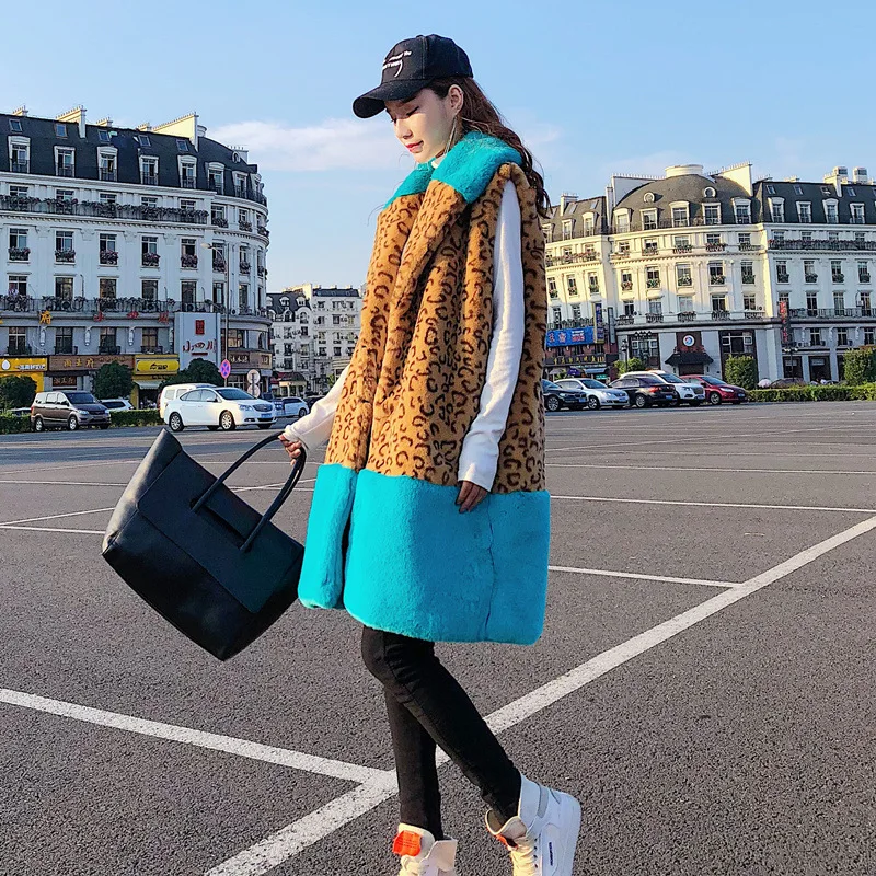 2022 Women's coat winter new fur warm shoulder imitation fur medium length velveteen warm leopard print fashion fur vest
2022 Women's coat winter new fur warm shoulder imitation fur medium length velveteen warm leopard print fashion fur vest