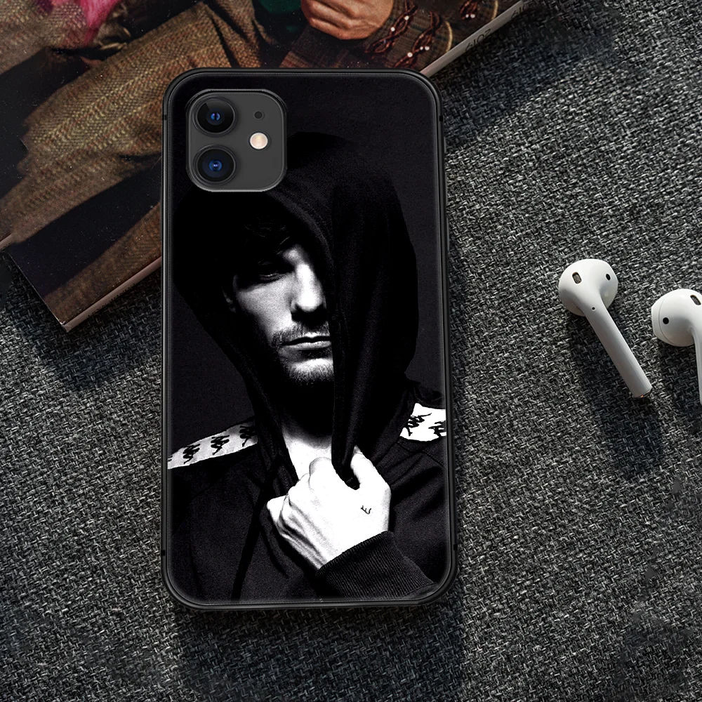 One Direction Louis Tomlinson Phone Case Cover Hull For iphone 5 5s se 2020 6 6s 7 8 12 mini plus X XS XR 11 PRO MAX black Coque
One Direction Louis Tomlinson Phone Case Cover Hull For iphone 5 5s se 2020 6 6s 7 8 12 mini plus X XS XR 11 PRO MAX black Coque