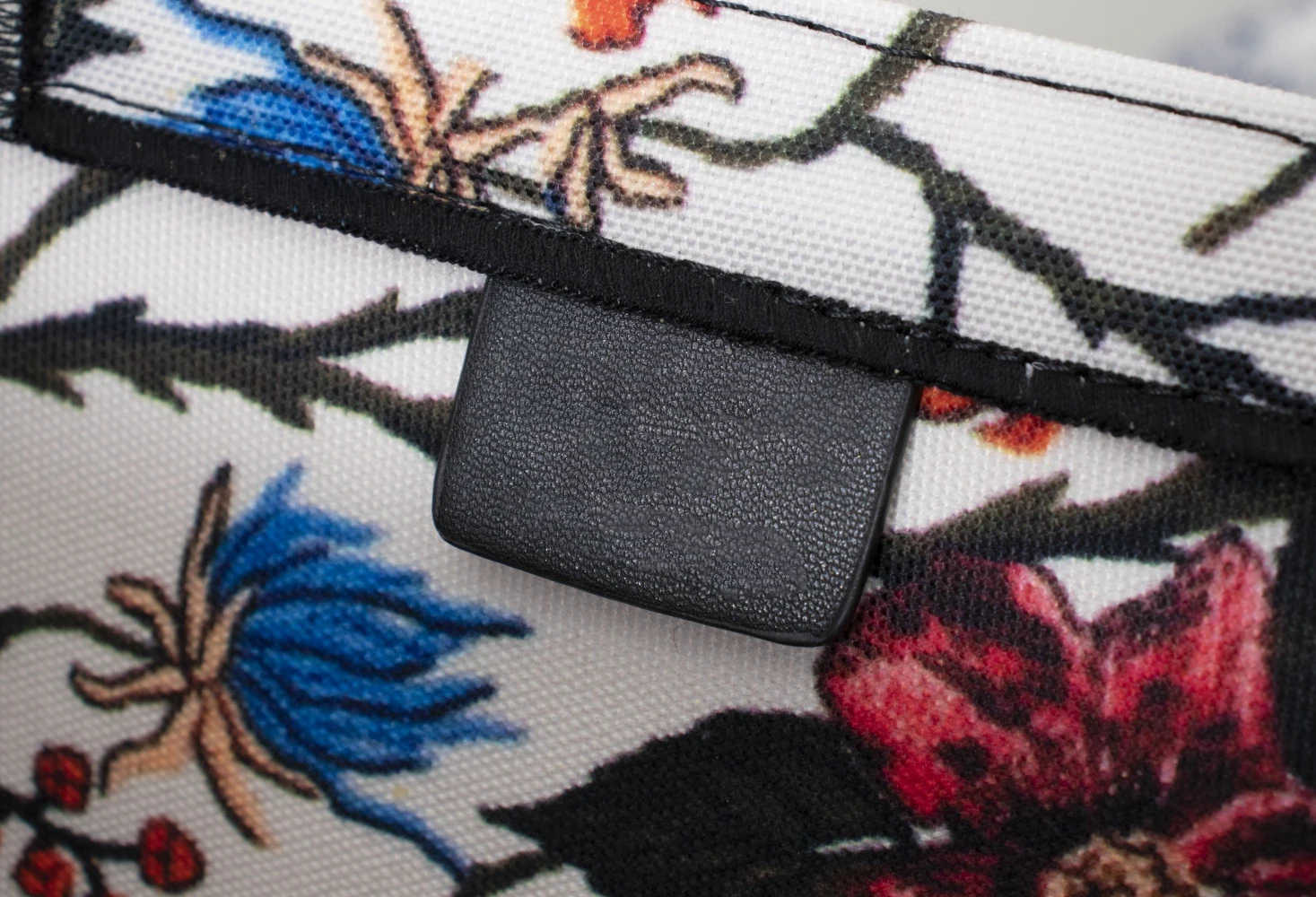 2021 High Quality Canvas Women Luxury Tote Bag Large Capacity Female Casual Shoulder Bag Lady Handbag Embroidery Shopping Bag
2021 High Quality Canvas Women Luxury Tote Bag Large Capacity Female Casual Shoulder Bag Lady Handbag Embroidery Shopping Bag