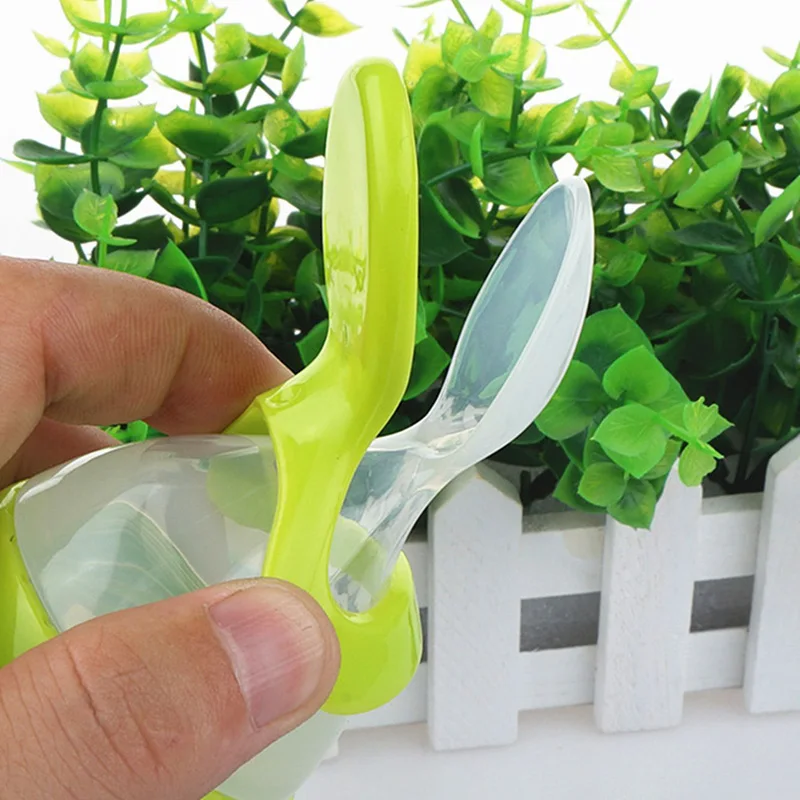 Baby Squeezing Feeding Bottle BPA Free Silicone Training Rice Baby Spoon Cereal Food Supplement Feeder Safe Tableware Tools
Baby Squeezing Feeding Bottle BPA Free Silicone Training Rice Baby Spoon Cereal Food Supplement Feeder Safe Tableware Tools
