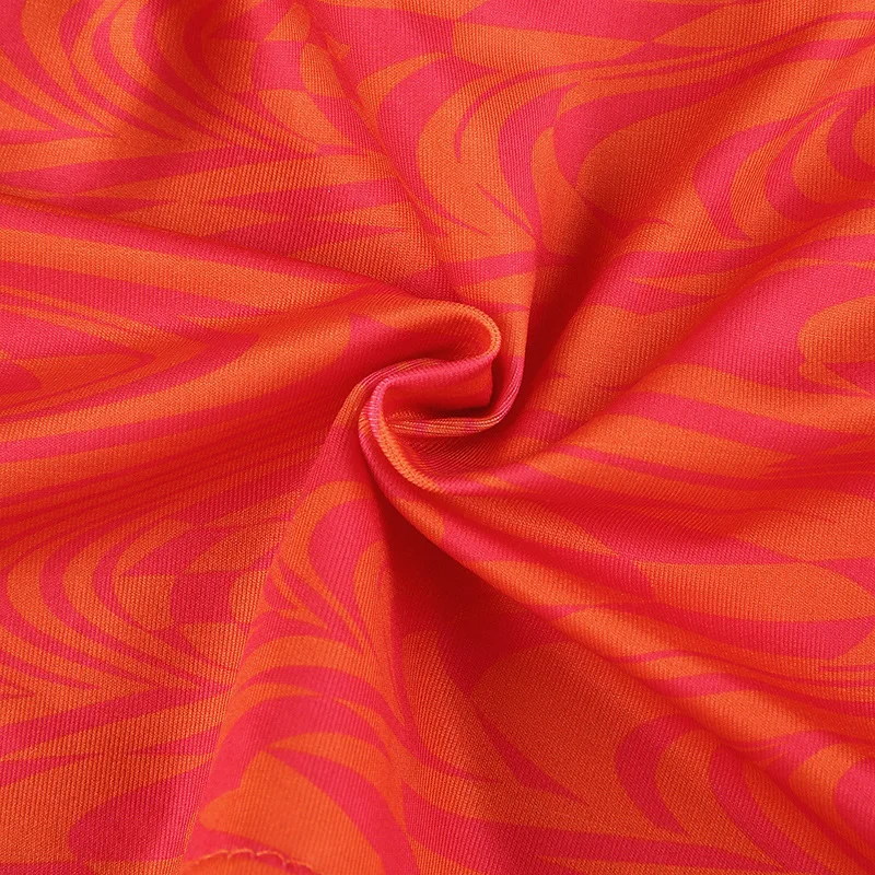 Sexy Halter Bustier Top V Neck Ripples Bandage Sleeveless Strap Crop Tops Solid Folds Backless Party Tank Top Women Fashion 2021 
Sexy Halter Bustier Top V Neck Ripples Bandage Sleeveless Strap Crop Tops Solid Folds Backless Party Tank Top Women Fashion 2021