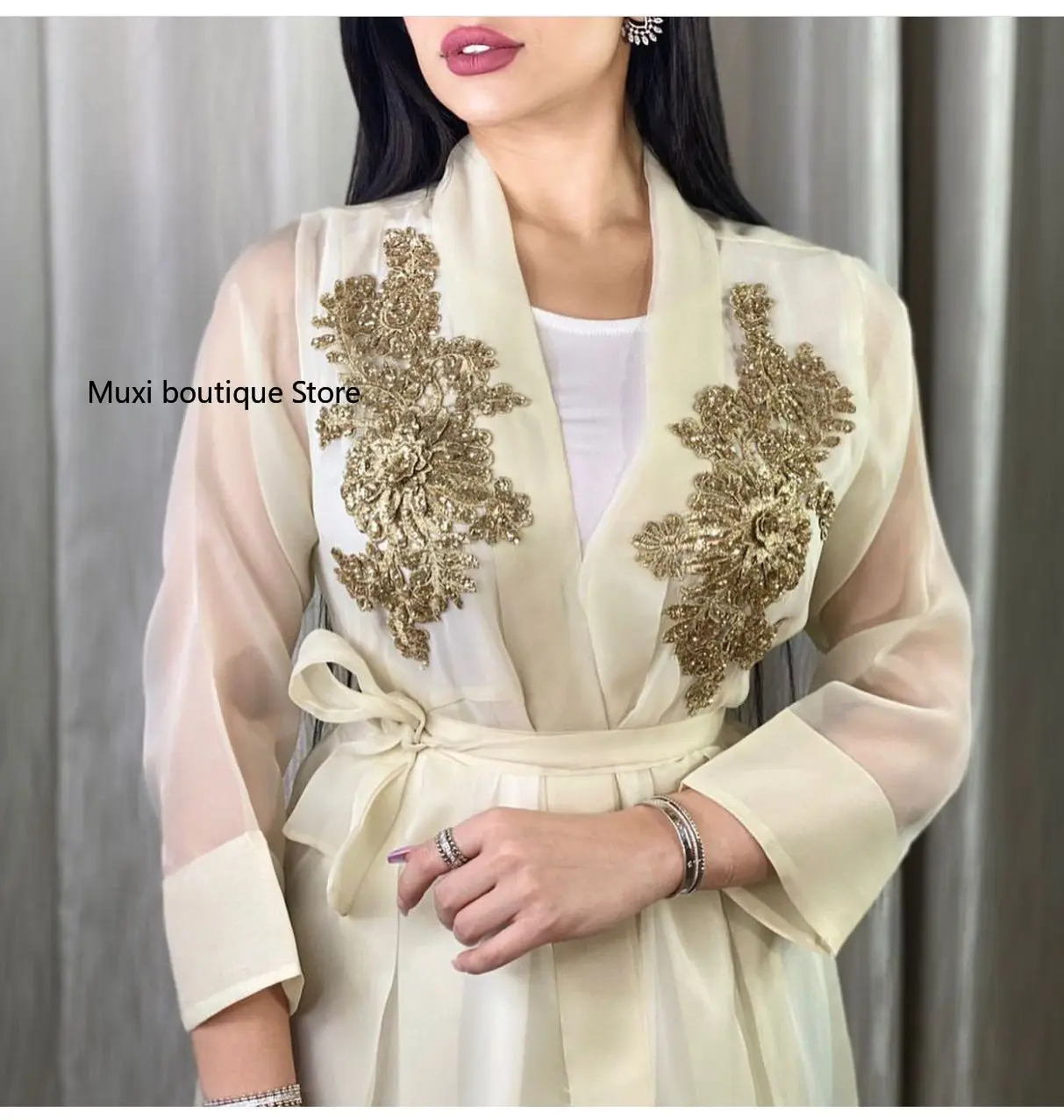 Muslim women flash yarn abaya 3D embroidered cardigan Arab dubai abaya light luxury tie transparent sleeves abayas for women
Muslim women flash yarn abaya 3D embroidered cardigan Arab dubai abaya light luxury tie transparent sleeves abayas for women