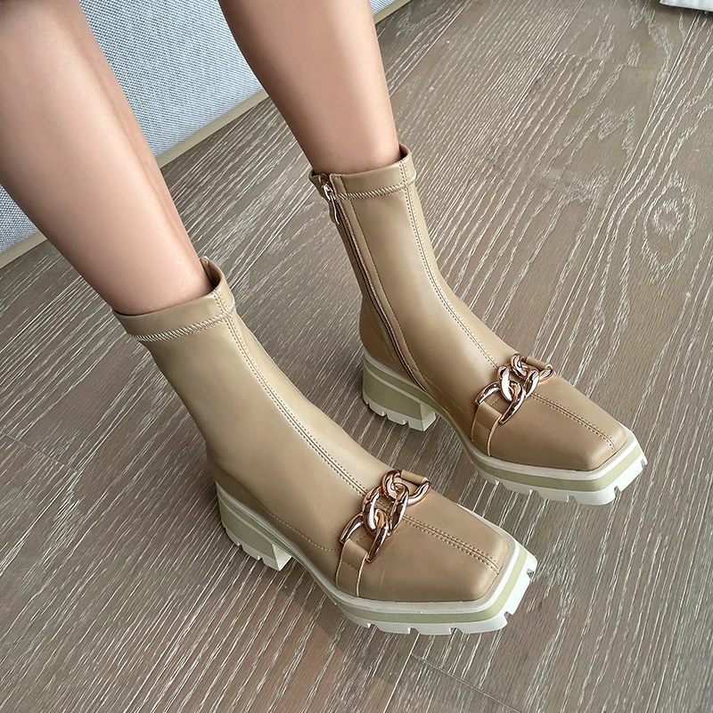 Genuine Leather Platforms Women Ankle Boots New Metal Decoration Thick high Heels Casual Autumn Winter Shoes Woman
Genuine Leather Platforms Women Ankle Boots New Metal Decoration Thick high Heels Casual Autumn Winter Shoes Woman