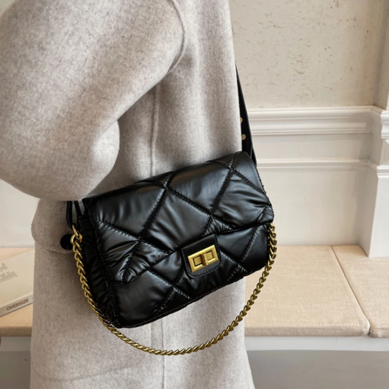2021 Winter Trendy Quilted Shoulder Crossbody Bags for Women Brand Designer Chain Flap Messenger Bags Handbags and Purses Bolsas
2021 Winter Trendy Quilted Shoulder Crossbody Bags for Women Brand Designer Chain Flap Messenger Bags Handbags and Purses Bolsas
